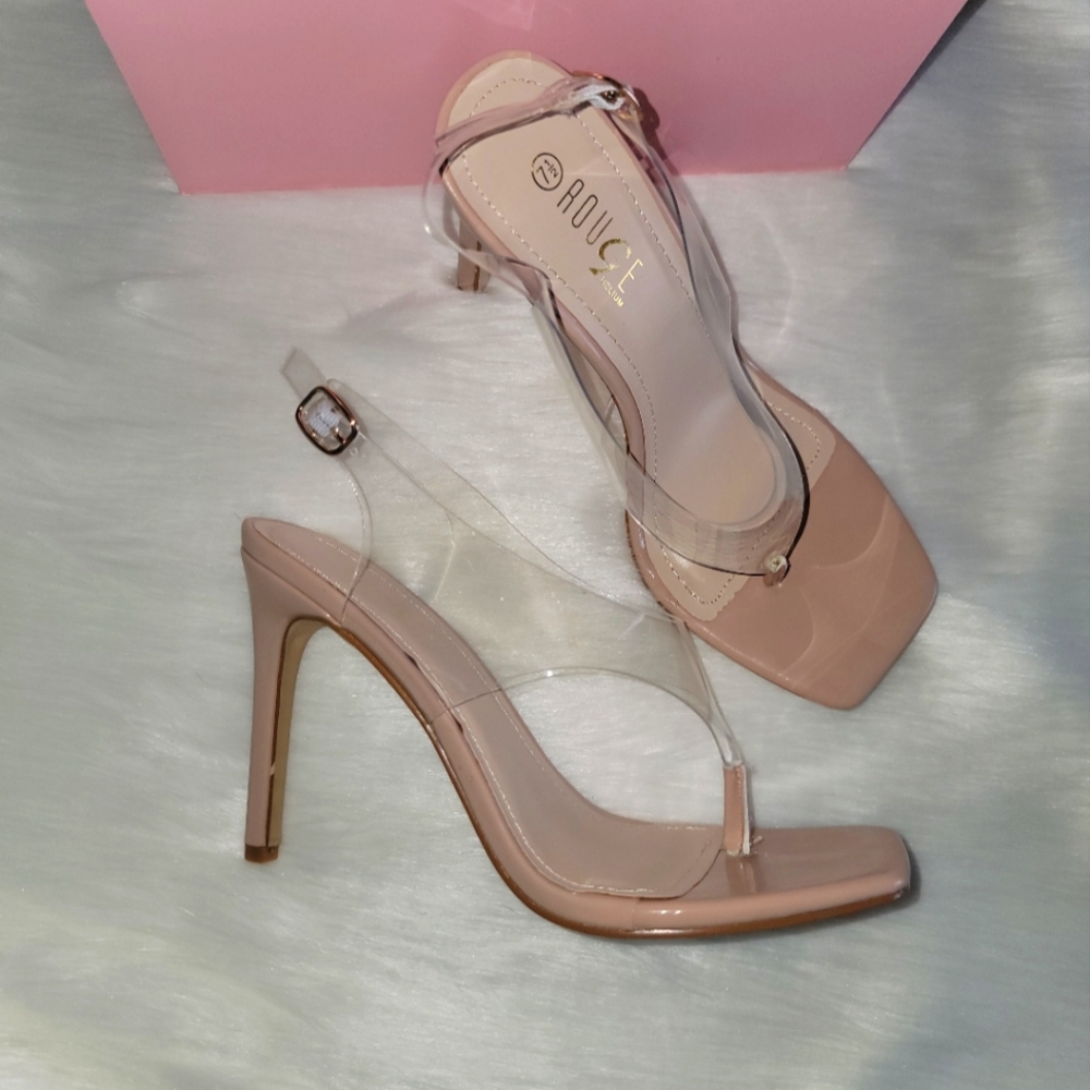 Rouge Helium  clear heels size 7 1/2 Brand new!